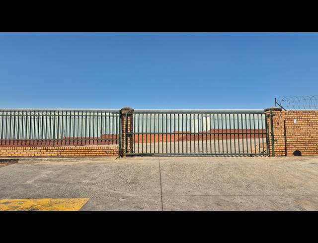 3,660M² WAREHOUSE TO LET IN WHITE RIVER INDUSTRIAL
